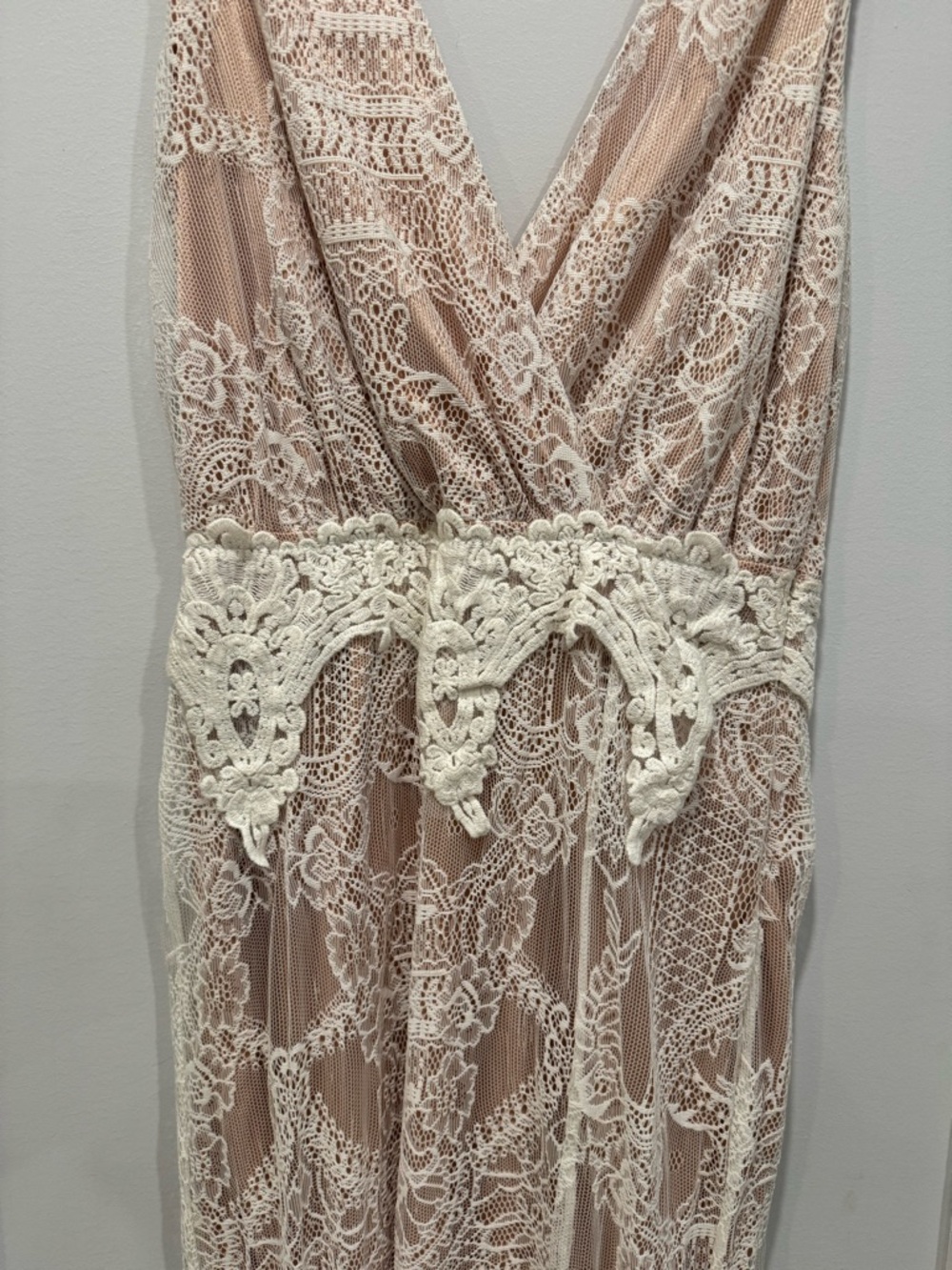 Lace Overlay Maxi Dress in Blush and Ivory - Picture 4 of 9